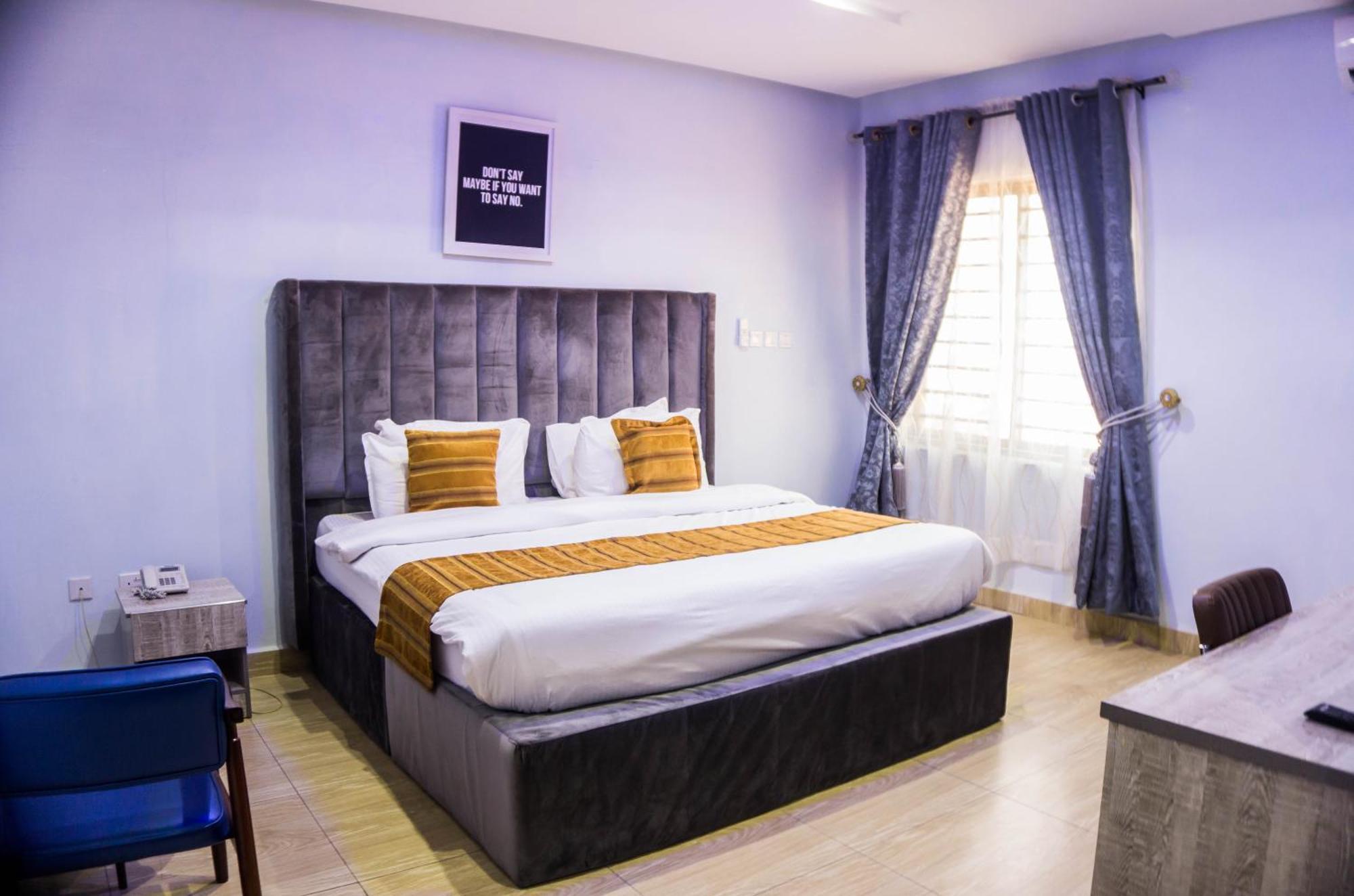 Vibes Suites Kaba Buitenkant foto